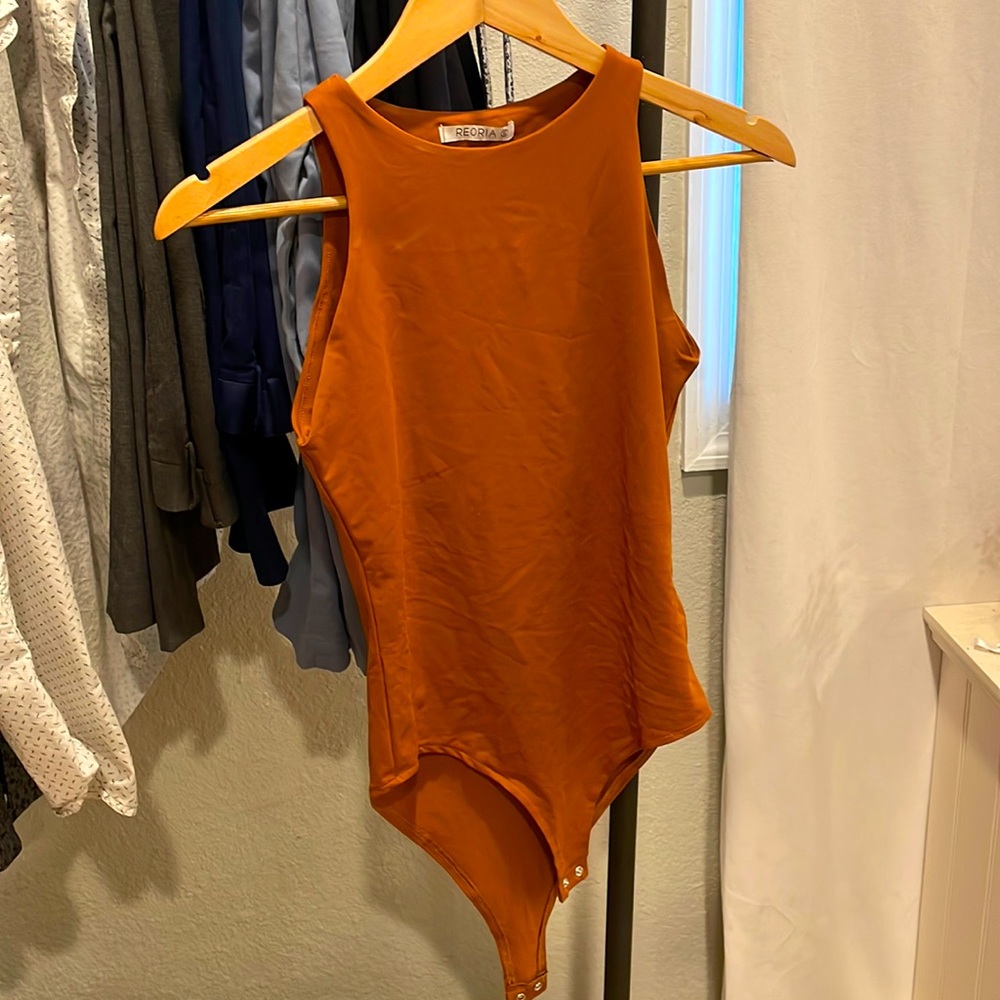 Reoria burnt orange bodysuit tank